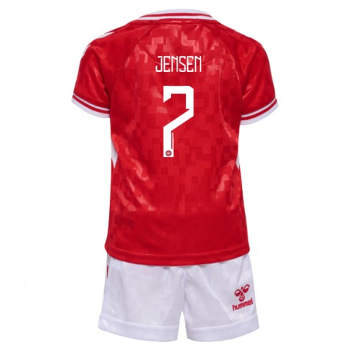 Maglia Calcio Danimarca Mathias Jensen #7 Prima Divisa Bambino Europei 2024 Manica Corta (+ pantaloncini)